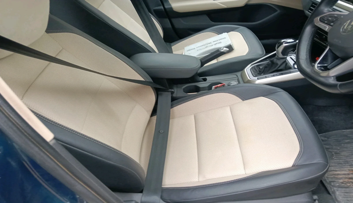 2023 Volkswagen VIRTUS TOPLINE TSI 1.0 AT, Petrol, Automatic, 20,523 km, interior