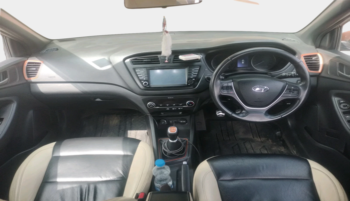 2018 Hyundai i20 Active 1.2 SX, Petrol, Manual, 68,070 km, interior