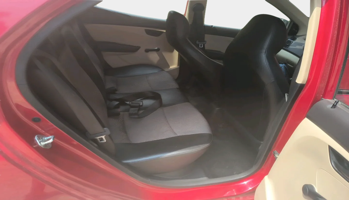 2017 Hyundai Eon MAGNA +, Petrol, Manual, 14,401 km, interior