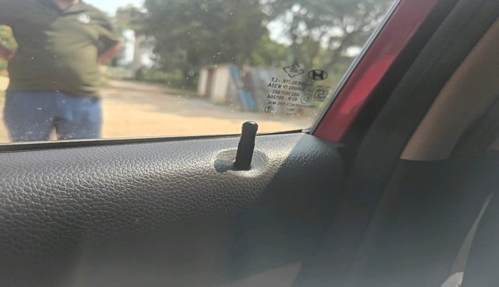 2017 Hyundai Eon MAGNA +, Petrol, Manual, 14,401 km, interior