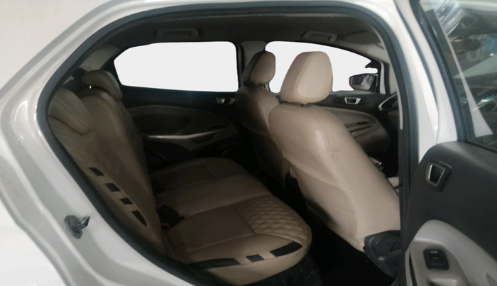 2014 Ford Ecosport TITANIUM 1.0L ECOBOOST, Petrol, Manual, 1,23,945 km, interior