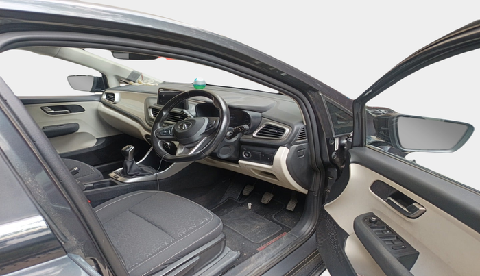 2021 Tata ALTROZ XZ PETROL, Petrol, Manual, 9,937 km, interior
