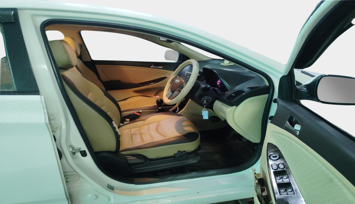 2016 Hyundai Verna FLUIDIC 4S 1.6 VTVT S, Petrol, Manual, 43,005 km, interior