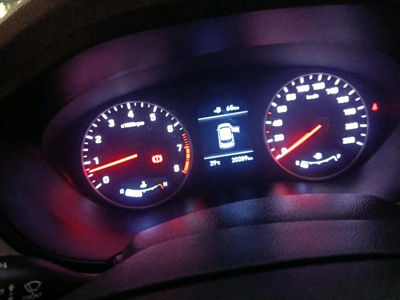 2020 Hyundai Elite i20 ASTA 1.2 (O), Petrol, Manual, 20,289 km, interior