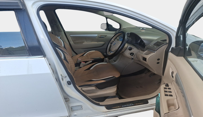 2015 Maruti Ertiga VXI CNG, Petrol, Manual, 1,19,228 km, interior