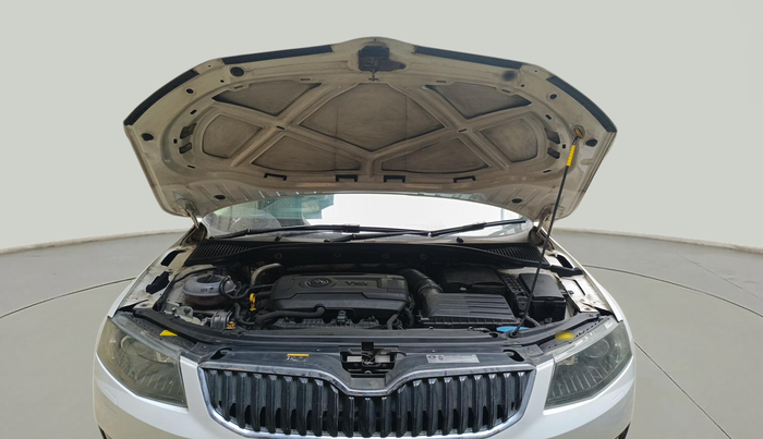 2016 Skoda Octavia STYLE PLUS AT 1.8 TSI, Petrol, Automatic, 69,103 km, exterior