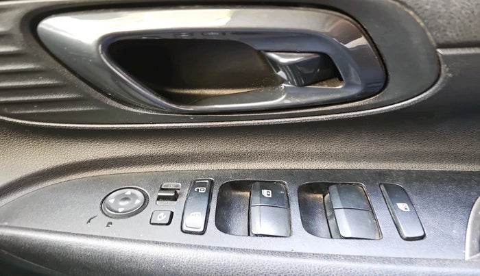 2021 Hyundai NEW I20 ASTA 1.2 AT, Petrol, Automatic, 19,568 km, interior