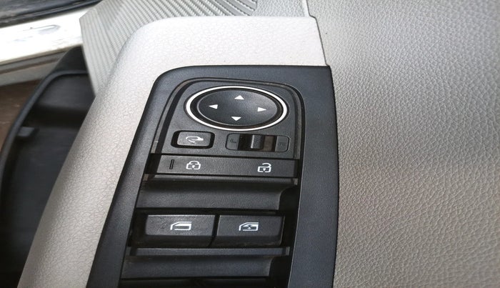 2023 KIA CARENS PRESTIGE PLUS 1.4 PETROL 7 STR, Petrol, Manual, 17,084 km, interior