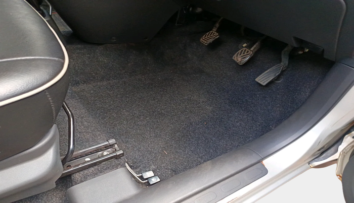 2010 Maruti Ritz VXI, Petrol, Manual, 16,190 km, interior