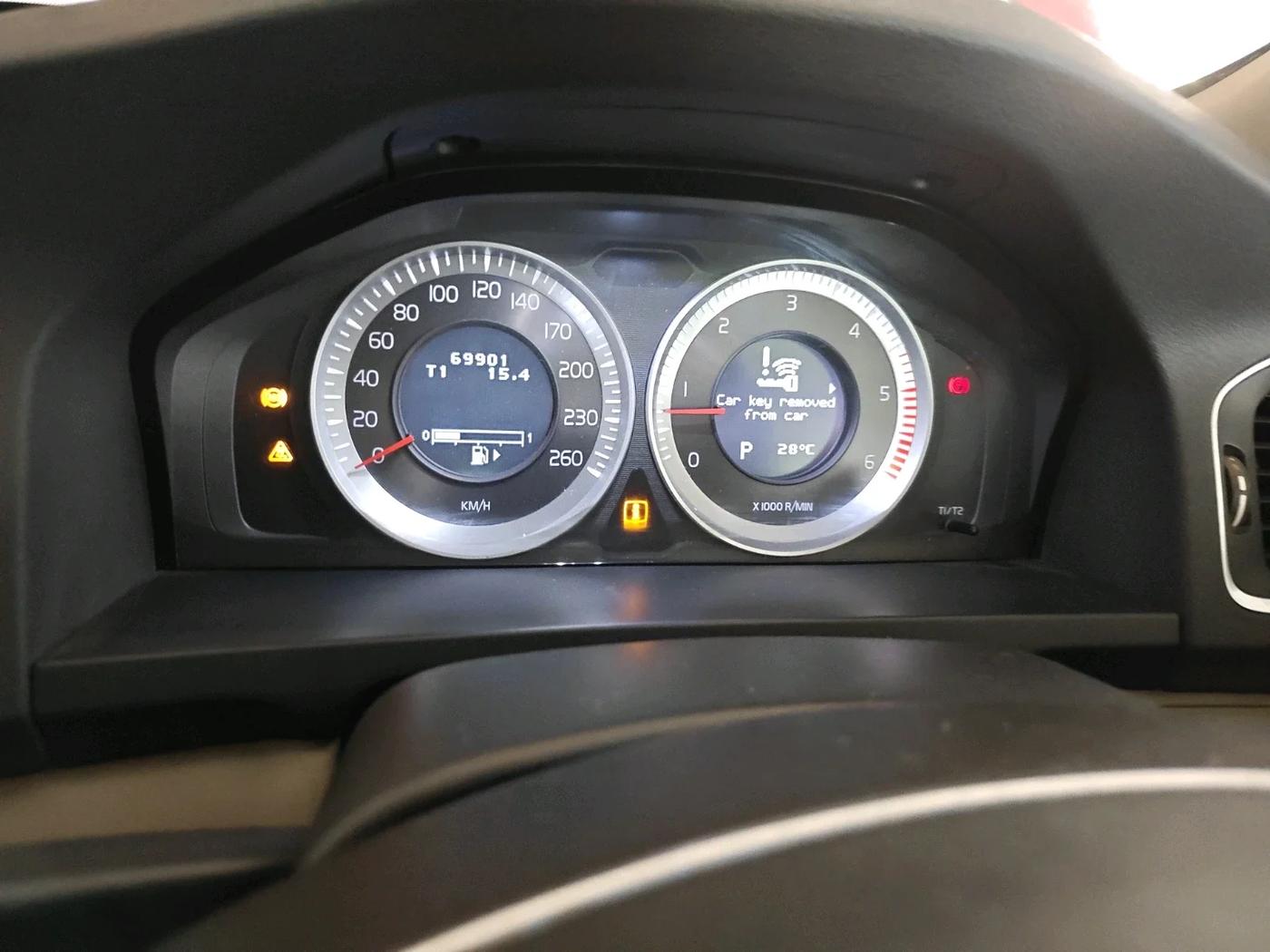 2013 Volvo S60 SUMMUM D5, Diesel, Automatic, 69,986 km, interior