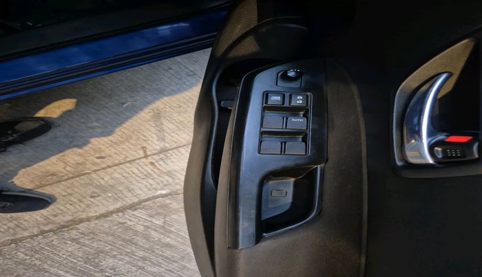 2012 Maruti Swift VXI, Petrol, Manual, 9,241 km, interior