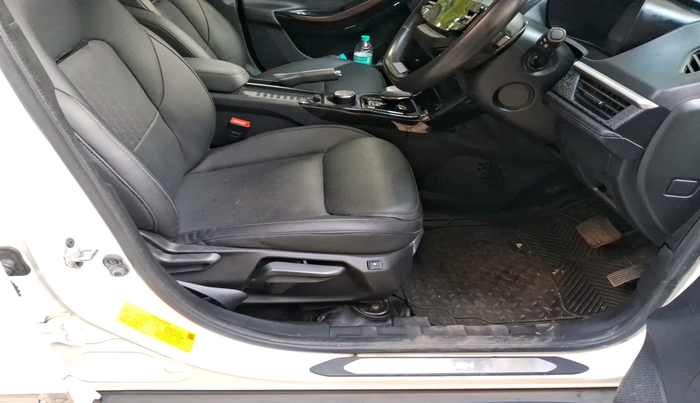 2023 Tata NEXON FEARLESS + SUNROOF DCA DUAL TONE 1.2 PETROL, Petrol, Automatic, 13,080 km, interior