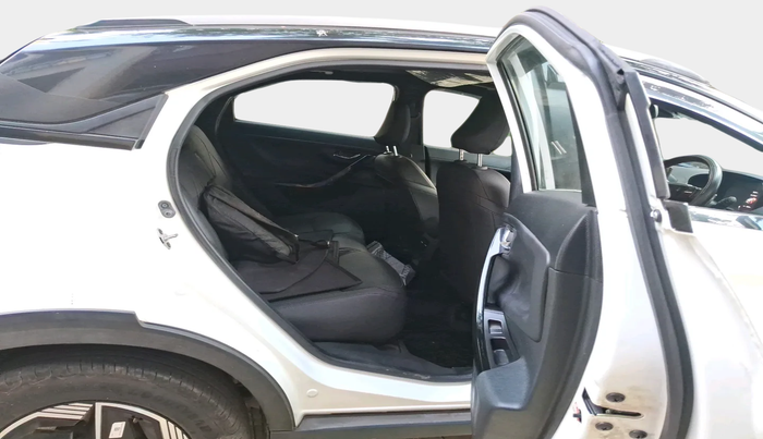 2023 Tata NEXON FEARLESS + SUNROOF DCA DUAL TONE 1.2 PETROL, Petrol, Automatic, 13,080 km, interior