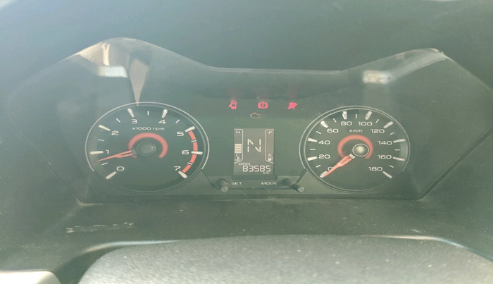 2016 Mahindra Kuv100 K8 6 STR, Petrol, Manual, 83,585 km, interior