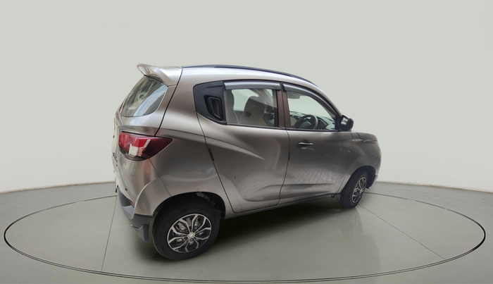 2016 Mahindra Kuv100 K2 6 STR, Petrol, Manual, 27,797 km, exterior