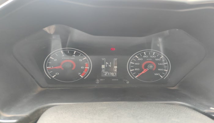2016 Mahindra Kuv100 K2 6 STR, Petrol, Manual, 27,797 km, interior