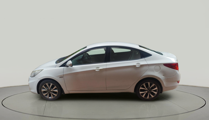 2015 Hyundai Verna FLUIDIC 1.6 CRDI SX AT, Diesel, Automatic, 2,33,237 km, exterior