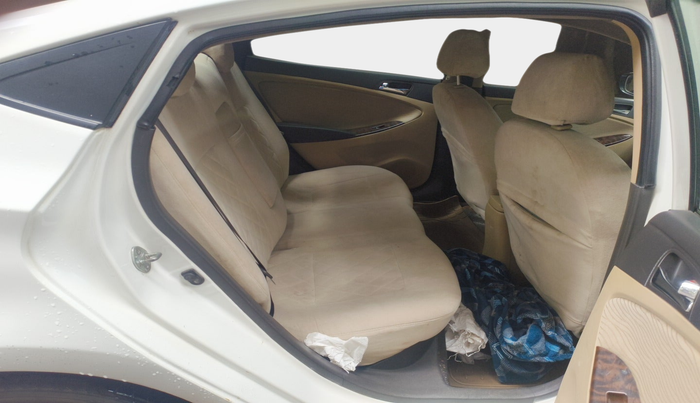 2015 Hyundai Verna FLUIDIC 1.6 CRDI SX AT, Diesel, Automatic, 2,33,237 km, interior