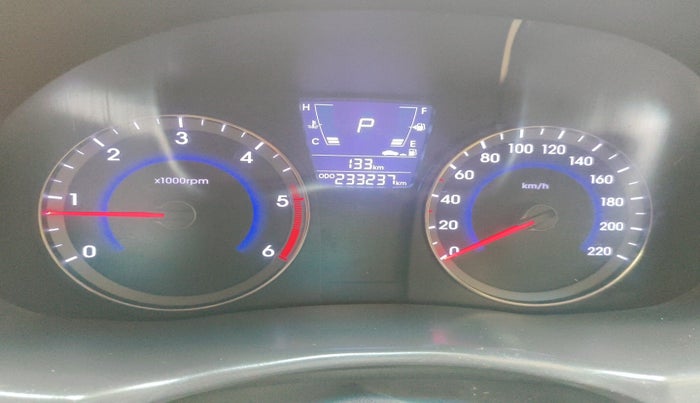 2015 Hyundai Verna FLUIDIC 1.6 CRDI SX AT, Diesel, Automatic, 2,33,237 km, interior