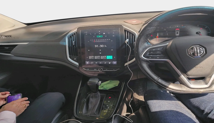 2020 MG HECTOR SHARP 1.5 DCT PETROL, Petrol, Automatic, 1,23,069 km, interior