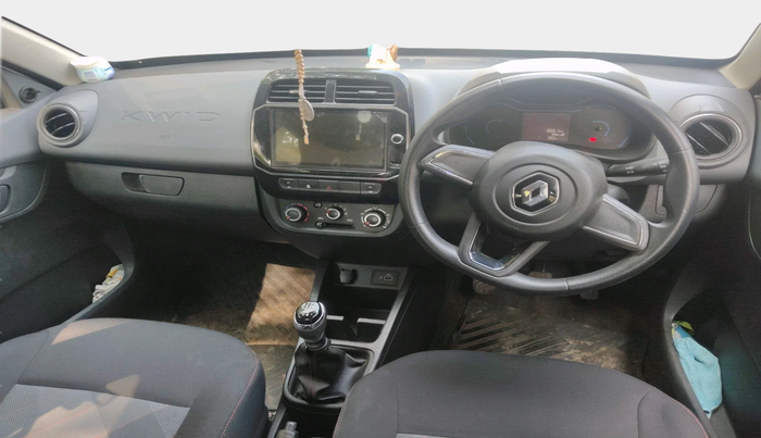 2020 Renault Kwid RXT 1.0 (O), Petrol, Manual, 8,661 km, interior