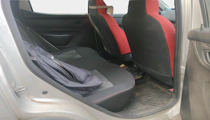 2020 Renault Kwid RXT 1.0 (O), Petrol, Manual, 8,661 km, interior