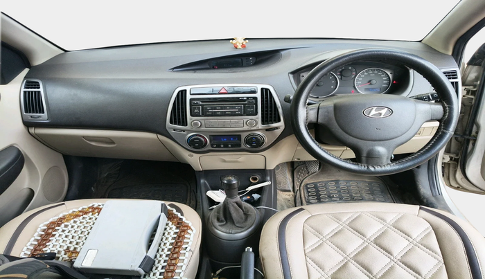 2012 Hyundai i20 MAGNA 1.2, Petrol, Manual, 94,324 km, interior