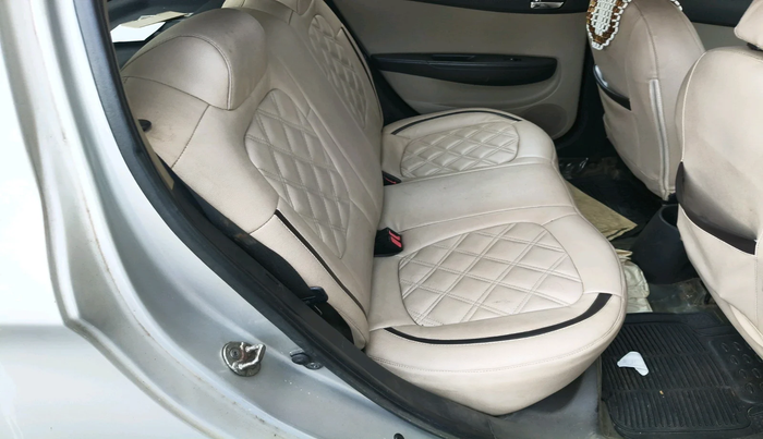 2012 Hyundai i20 MAGNA 1.2, Petrol, Manual, 94,324 km, interior