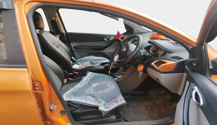 2016 Tata Tiago XZ PETROL, Petrol, Manual, 76,890 km, interior