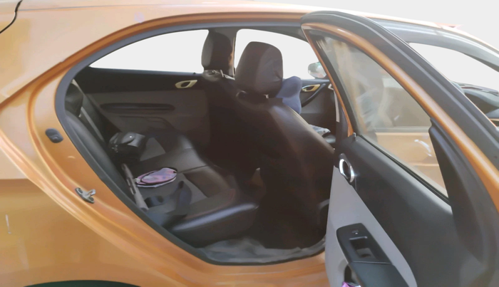 2016 Tata Tiago XZ PETROL, Petrol, Manual, 76,890 km, interior