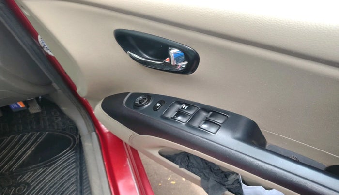 2011 Hyundai i10 SPORTZ 1.2 AT, Petrol, Automatic, 65,716 km, interior