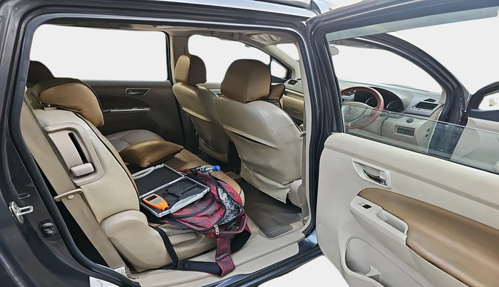 2017 Maruti Ertiga ZDI + SHVS, Diesel, Manual, 1,29,205 km, interior