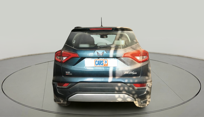 2023 Mahindra XUV300 W8 (O) 1.2 PETROL AMT, Petrol, Automatic, 30,340 km, exterior