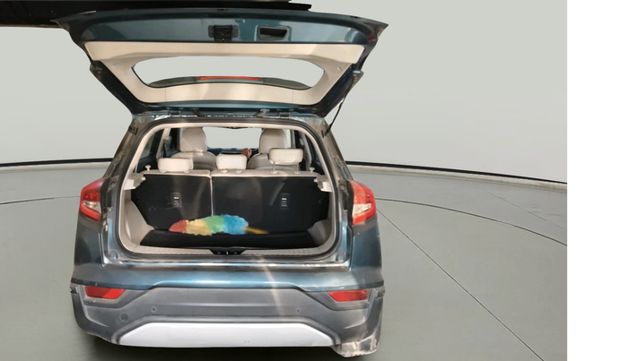 2023 Mahindra XUV300 W8 (O) 1.2 PETROL AMT, Petrol, Automatic, 30,340 km, exterior