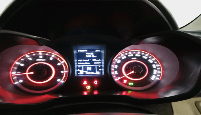 2023 Mahindra XUV300 W8 (O) 1.2 PETROL AMT, Petrol, Automatic, 30,340 km, interior