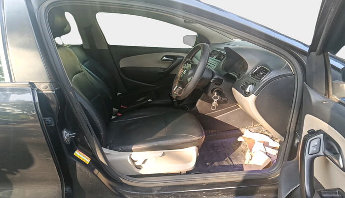 2014 Volkswagen Polo HIGHLINE1.2L, Petrol, Manual, 81,134 km, interior