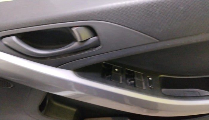 2022 Tata NEXON XM DIESEL, Diesel, Manual, 73,444 km, interior