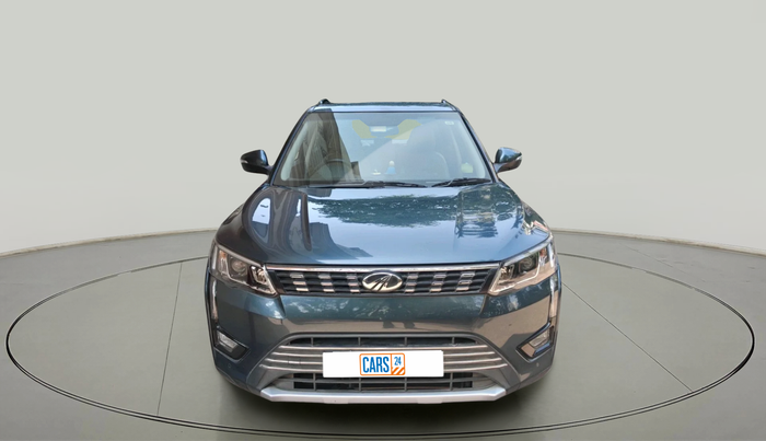 2022 Mahindra XUV300 W8 (O) 1.2 PETROL AMT, Petrol, Automatic, 27,732 km, exterior