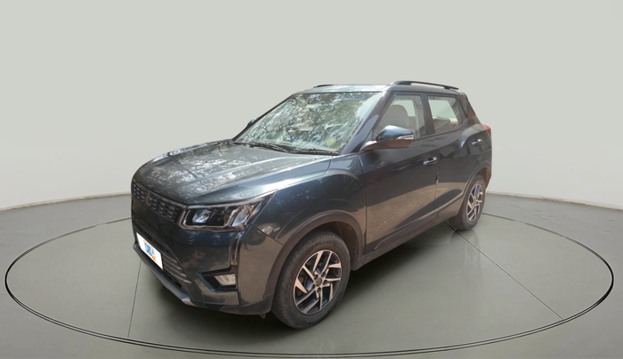 2022 Mahindra XUV300 W8 (O) 1.2 PETROL AMT, Petrol, Automatic, 27,732 km, exterior