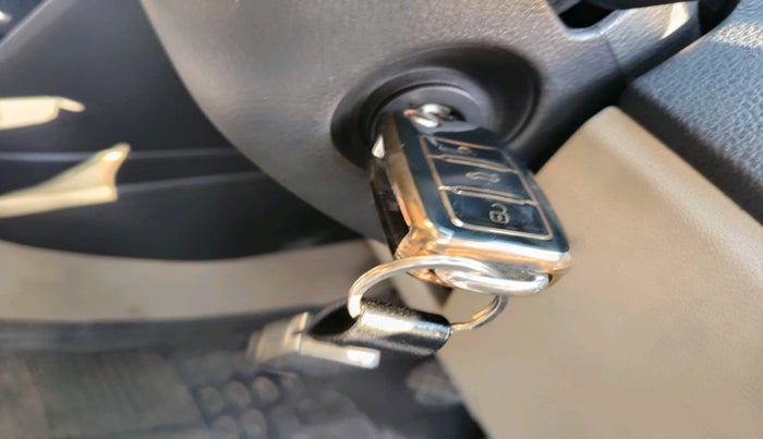 2013 Volkswagen Polo COMFORTLINE 1.2L PETROL, Petrol, Manual, 38,613 km, interior