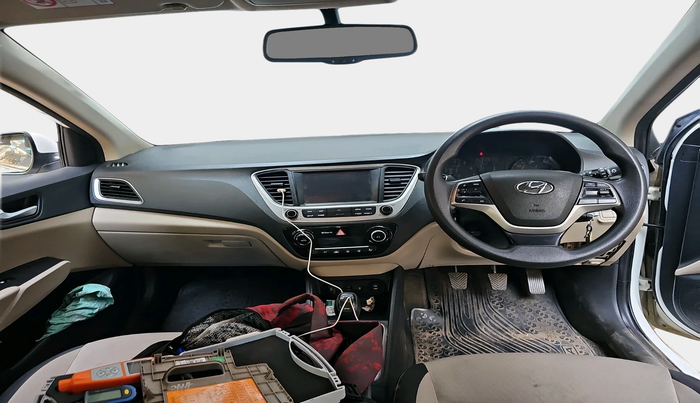 2017 Hyundai Verna 1.6 VTVT SX, Petrol, Manual, 86,126 km, interior