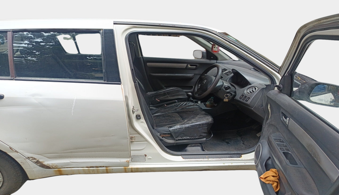 2011 Maruti Swift VXI, Petrol, Manual, 93,861 km, interior