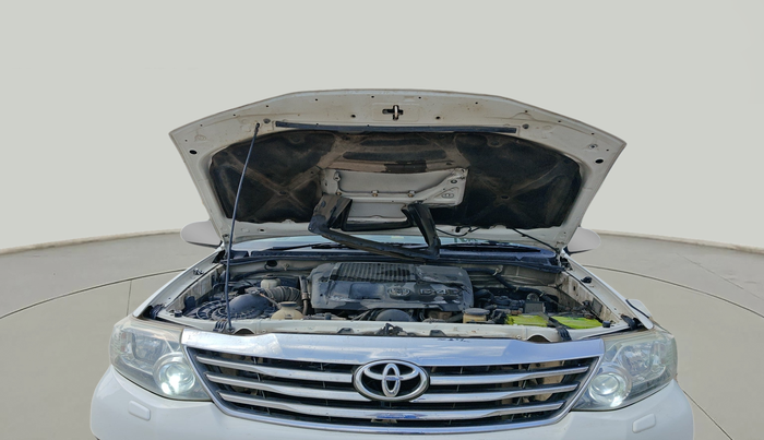 2013 Toyota Fortuner 3.0 4X4 MT, Diesel, Manual, 4,39,123 km, exterior