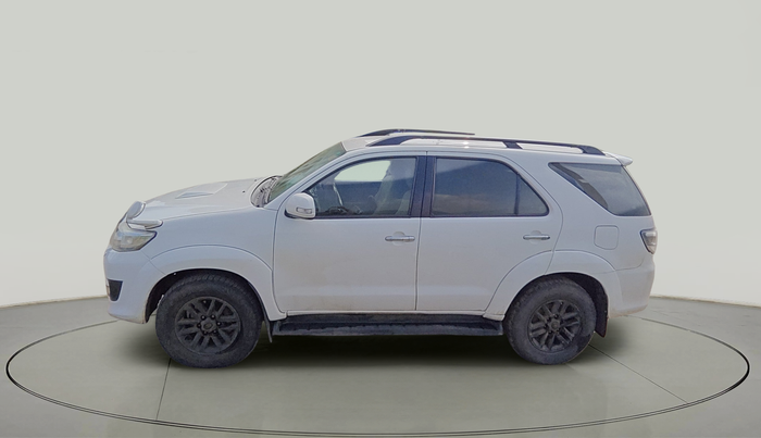 2013 Toyota Fortuner 3.0 4X4 MT, Diesel, Manual, 4,39,123 km, exterior