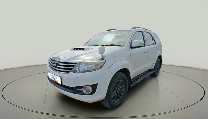 2013 Toyota Fortuner 3.0 4X4 MT, Diesel, Manual, 4,39,123 km, exterior