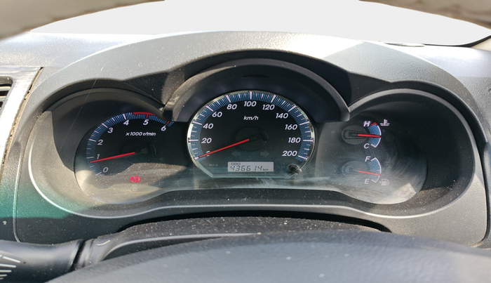 2013 Toyota Fortuner 3.0 4X4 MT, Diesel, Manual, 4,39,123 km, interior
