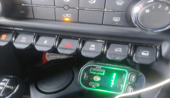 2023 Mahindra Thar LX PETROL HT 4WD AT, Petrol, Automatic, 49,276 km, interior