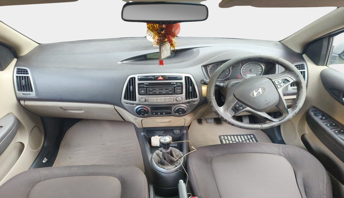 2013 Hyundai i20 SPORTZ 1.2, Petrol, Manual, 70,600 km, interior