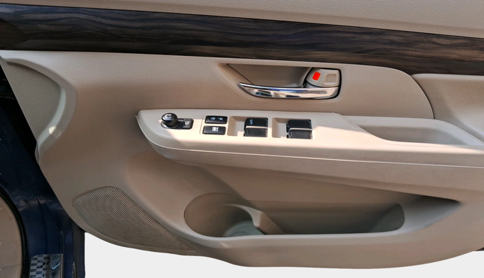 2020 Maruti Ertiga ZXI+ SHVS, Petrol, Manual, 1,00,184 km, interior