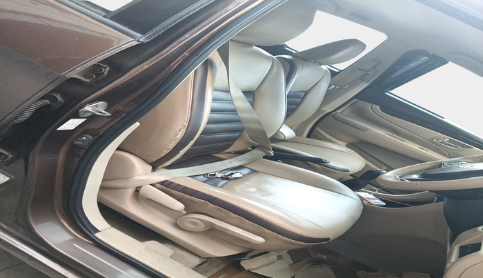 2016 Maruti Ciaz ZDI SHVS, Diesel, Manual, 1,02,352 km, interior